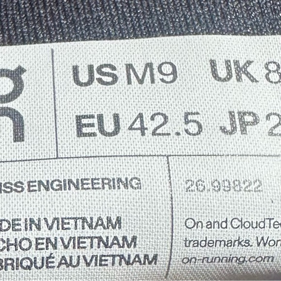 New On Cloudnova Men’s Sneakers Men’s 9 or Women’s 10.5 - Picture 11 of 11